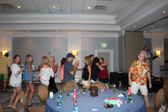Fri - Beach party - Conga line 4