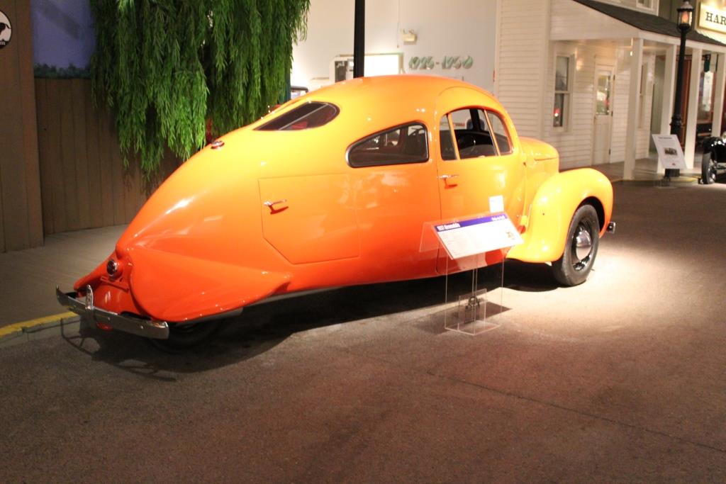 Car museum 32